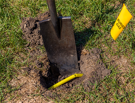 Shovel Damage to Yellow Gas Line
